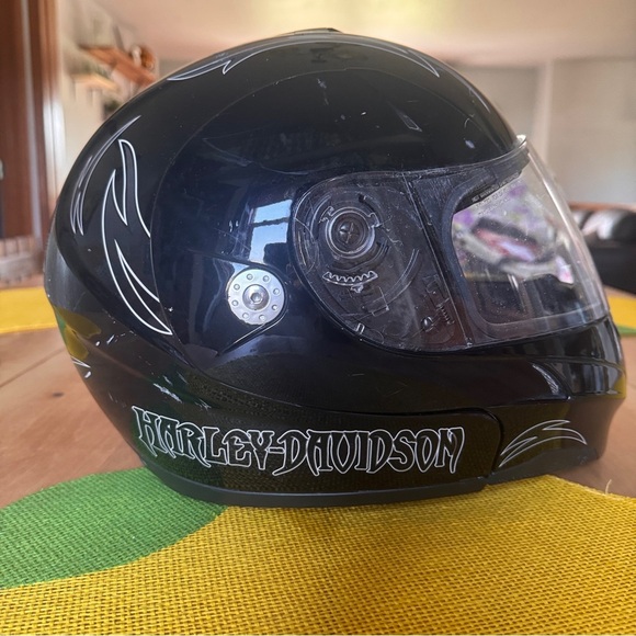 Harley-Davidson Black Full Face Motorcycle Helmet - Picture 2 of 11